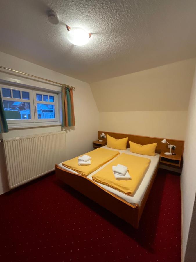 Gaststaette & Pension Waldschloesschen Oberhof  Eksteriør billede