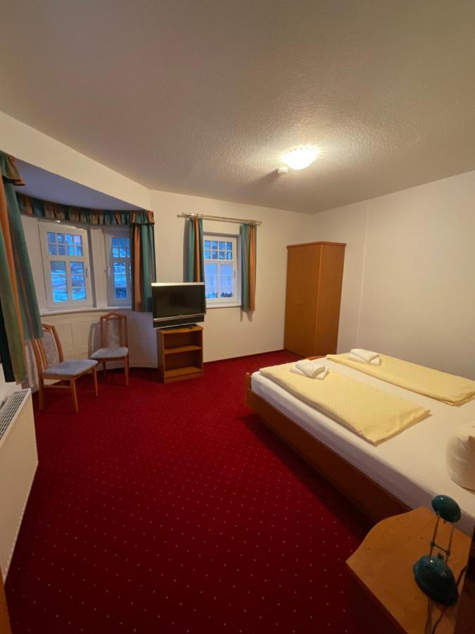 Gaststaette & Pension Waldschloesschen Oberhof  Eksteriør billede