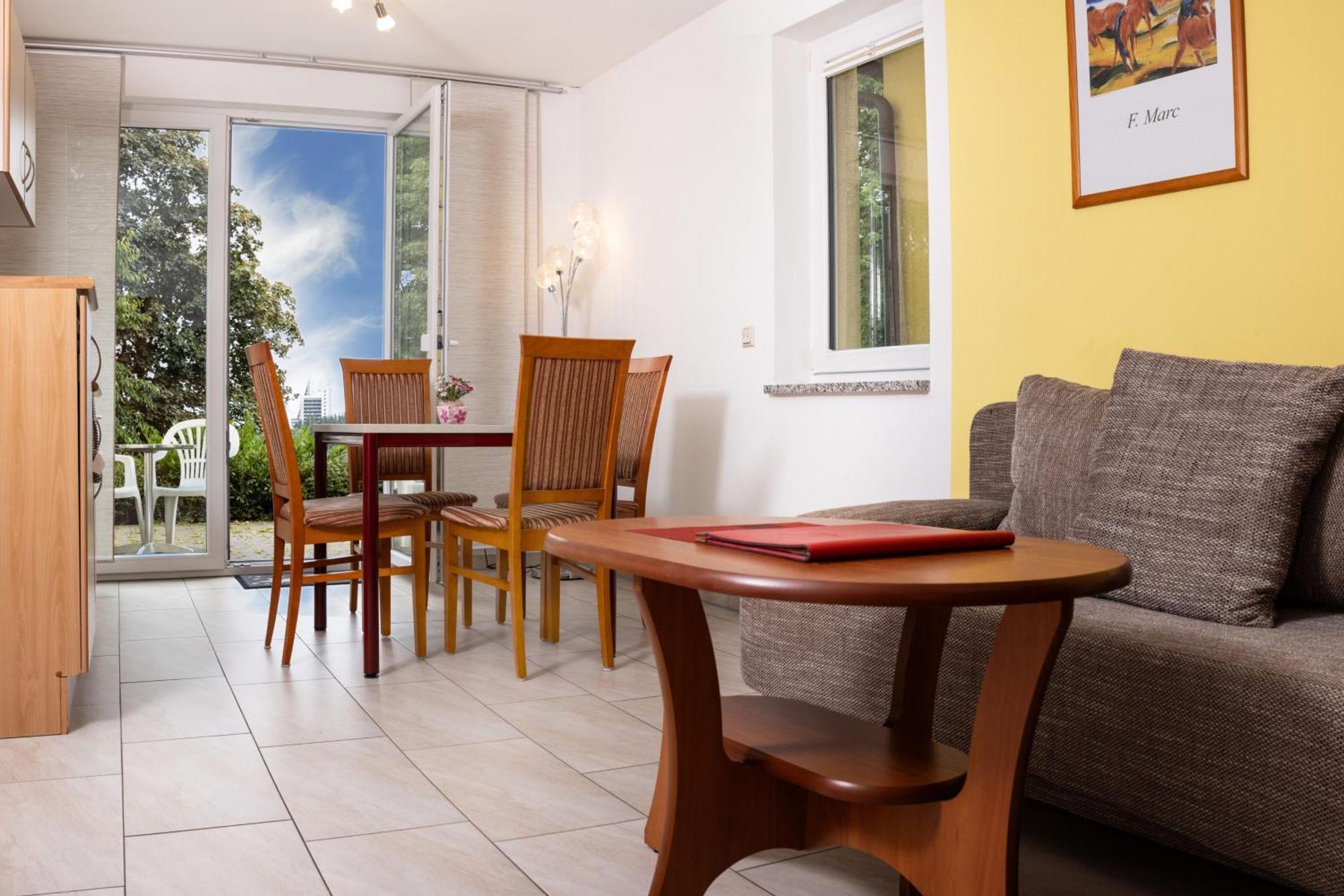 Gaststaette & Pension Waldschloesschen Oberhof  Eksteriør billede
