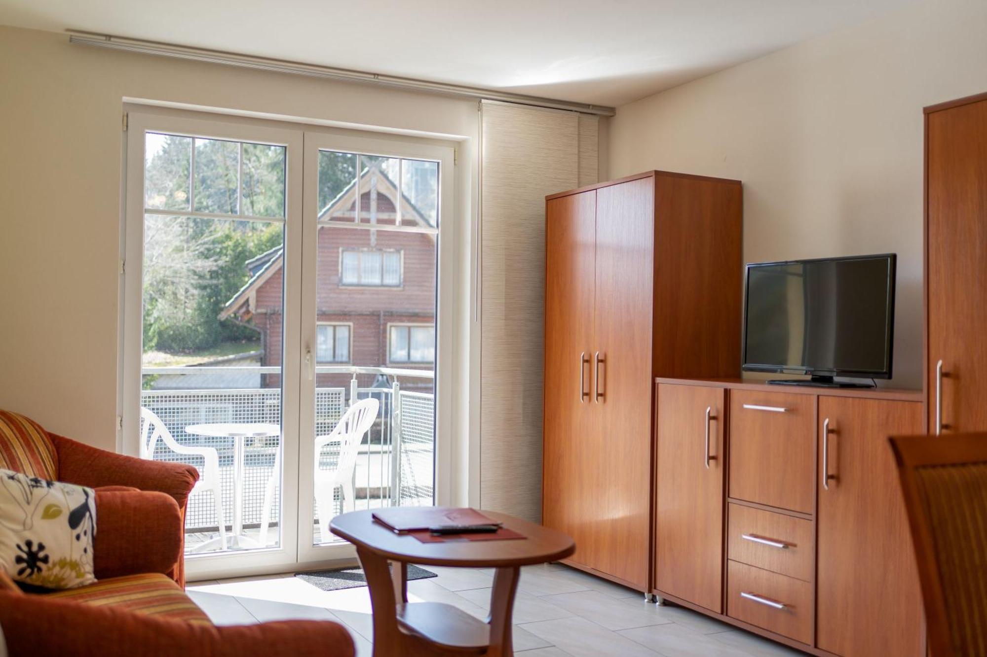 Gaststaette & Pension Waldschloesschen Oberhof  Eksteriør billede