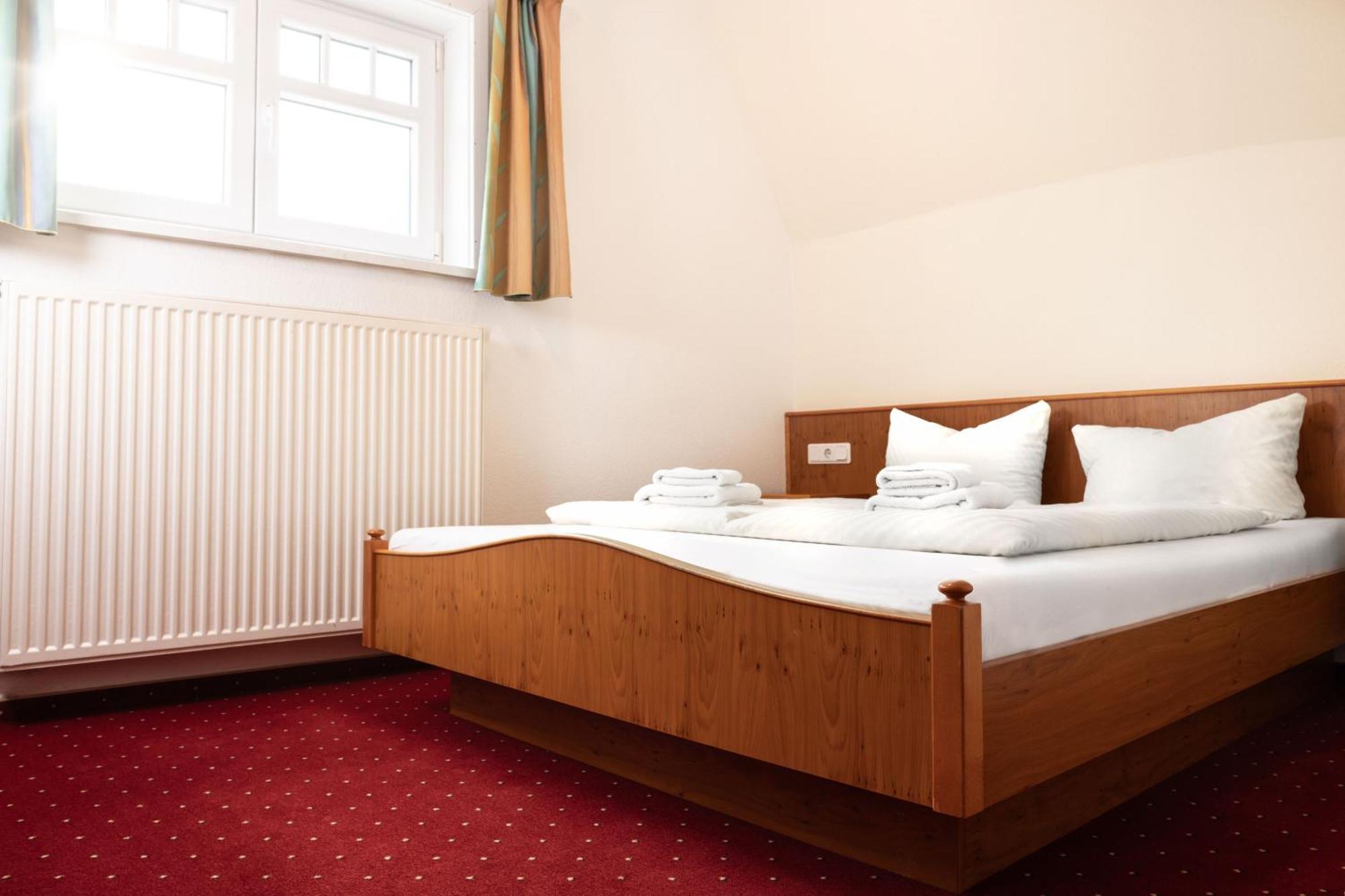Gaststaette & Pension Waldschloesschen Oberhof  Eksteriør billede